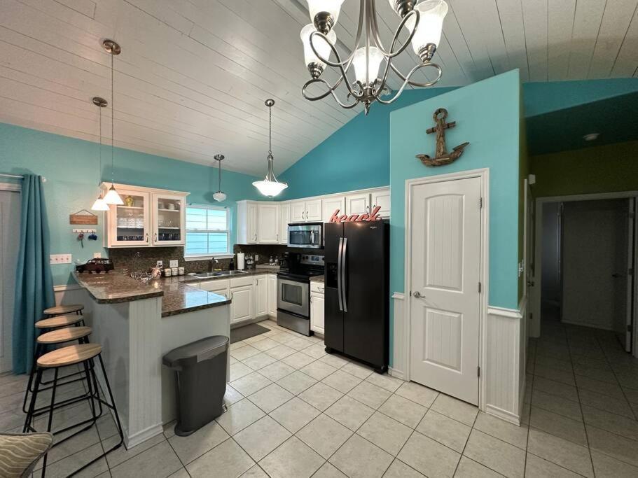 Barefoot Bungalow - Pet Friendly- 2 Bdrm Townhome كوربوس كريستي المظهر الخارجي الصورة